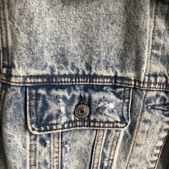 Abercrombie & Fitch Acid wash distressed Jean Jacket - Picture 4 of 5
